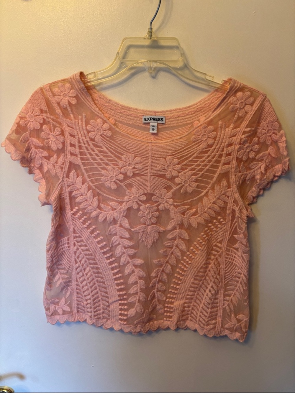 Express Peach-Pink Floral Lace Crop Top